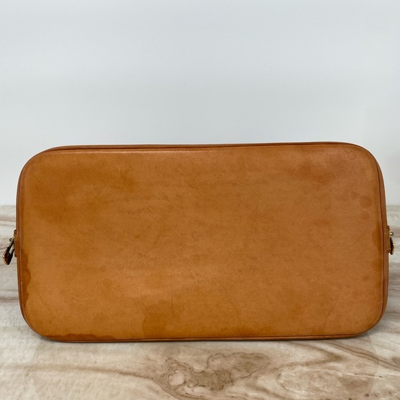 Louis Vuitton Alma - Picture 12 of 12